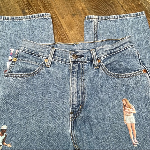 Levi Strauss X Stranger Things Dad Jeans Size 25 - Picture 3 of 11
